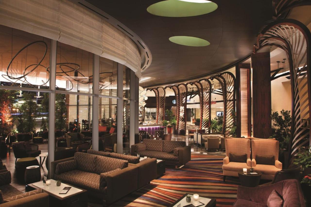 Vdara Studio Suite 011 Pool View Free Valet Parking Las Vegas Buitenkant foto