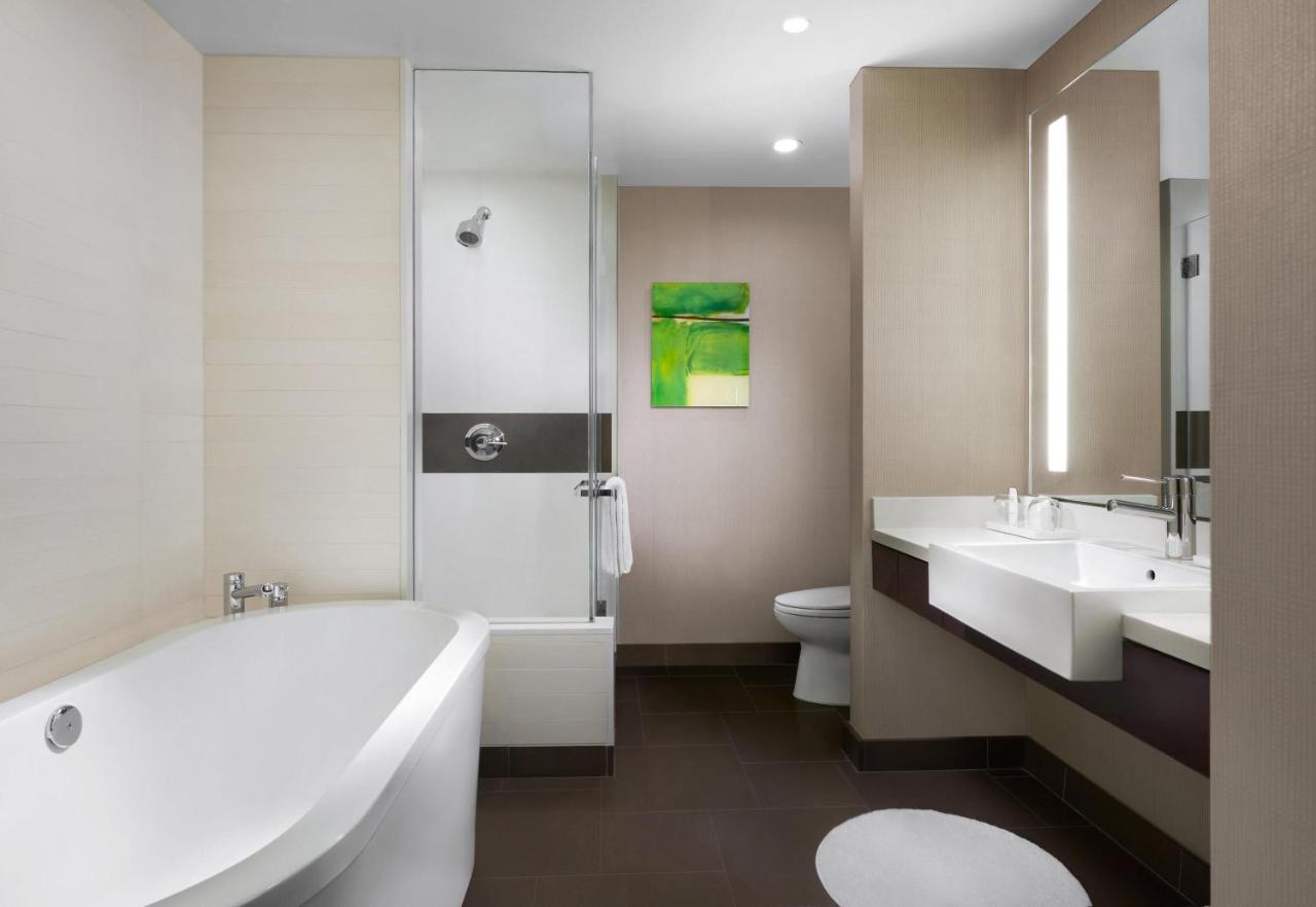 Vdara Studio Suite 011 Pool View Free Valet Parking Las Vegas Buitenkant foto