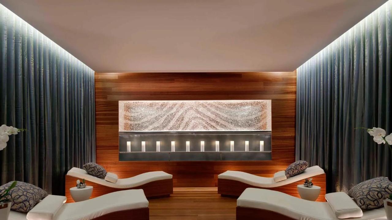 Vdara Studio Suite 011 Pool View Free Valet Parking Las Vegas Buitenkant foto